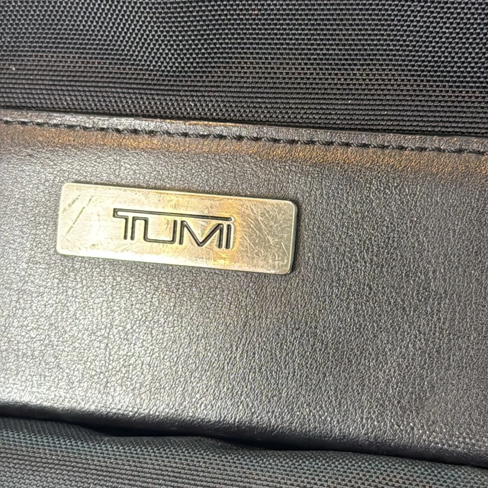 Tumi - women’s Black Messenger diaper baby bag Nylon & leather unisex